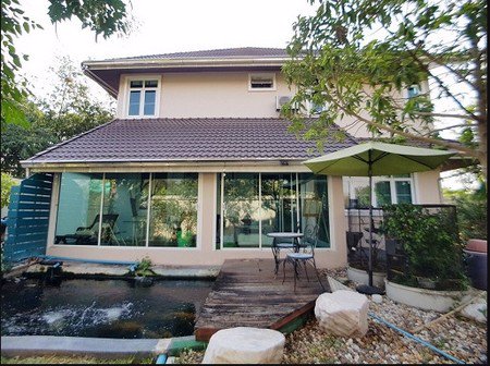 ขายบ้านสวยหรูขนาดใหญ่พร้อมอยู่-พร้อมเครื่องใช้ไฟฟ้า-เฟอร์นิเจอร์-จกรุงเทพ