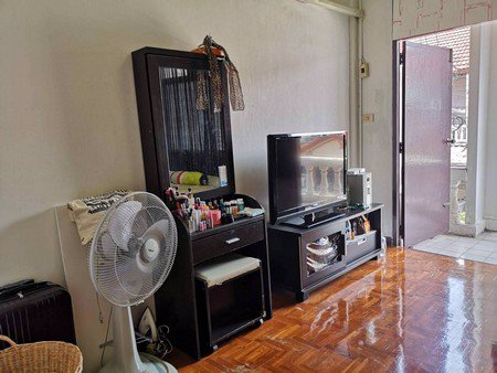 ขาย-บ้านทาว์นโฮม-มบซิลค์วิลเลจสายไหม-54-ใกล้สนามบินดอนเมือง-เฟอร์ครบ-พร้อมอยู่