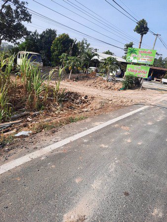 ขายที่ดินติดถนนแจ้งสนิท-5-ไร่เหมาะกับการทำธุรกิจ-การค้า-จอุบลราชธานี