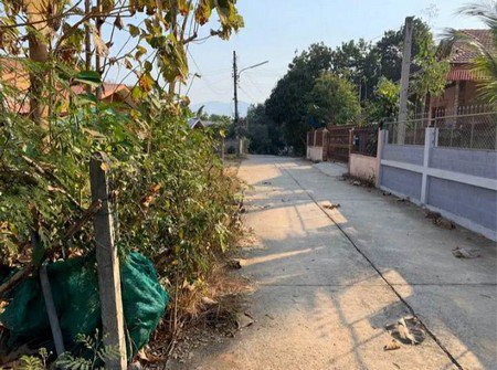 ขายที่ดิน-เหมาะสำหรับทำสิ่งปลูกสร้างที่อยู่อาศัย-ใกล้แหล่งชุมชน-จน่าน