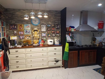 ขายทาวน์โฮม-3-ชั้น-หมู่บ้านประชาสุข-เลค-แอนด์-มอลล์-อยู่หลัง-big-c-พระราม-2