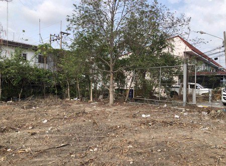 ขายที่ดิน-จชลบุรี-ติดกับเดอะคันทรีเมืองใหม่-ที่สวยทำเลดี