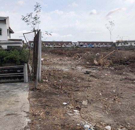 ขายที่ดิน-จชลบุรี-ติดกับเดอะคันทรีเมืองใหม่-ที่สวยทำเลดี