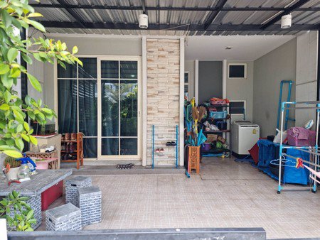 ทาวน์โฮม-golden-town-นวมินทร์42-เข้า-ออก-สะดวก-เดินทางง่าย