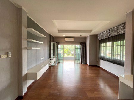 ขายบ้านเดี่ยว-2-ชั้น-หมู่บ้านปรีชา-ซร่มเกล้า-1