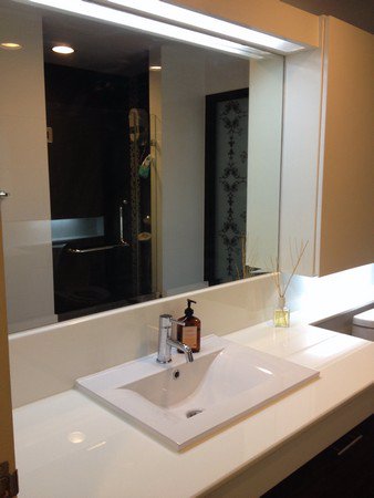 ขายคอนโด-d65-ทำเลใจกลางเมือง-ใกล้รถไฟฟ้า-เดินทางสะดวก