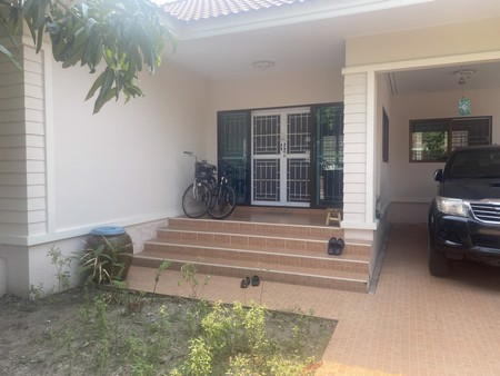 ขายบ้านพร้อมที่ดิน-หมู่บ้านปิยะวัฒน์-บางแสน-เฟส-3