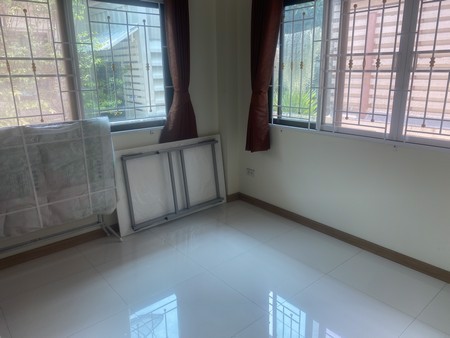 ขายบ้านพร้อมที่ดิน-หมู่บ้านปิยะวัฒน์-บางแสน-เฟส-3