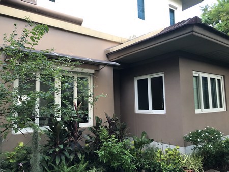 ขายบ้านเดี่ยว-2-ชั้น-หลังมุม-มีสวนสวยงาม-หมู่บ้านเศรษฐสิริ-ประชาชื่น-ทำเลดีมาก