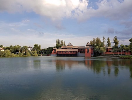 ขายบ้านเดี่ยว-2-ชั้น-หลังมุม-มีสวนสวยงาม-หมู่บ้านเศรษฐสิริ-ประชาชื่น-ทำเลดีมาก