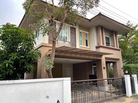 ขายบ้านเดี่ยว-2-ชั้น-หลังมุม-มีสวนสวยงาม-หมู่บ้านเศรษฐสิริ-ประชาชื่น-ทำเลดีมาก