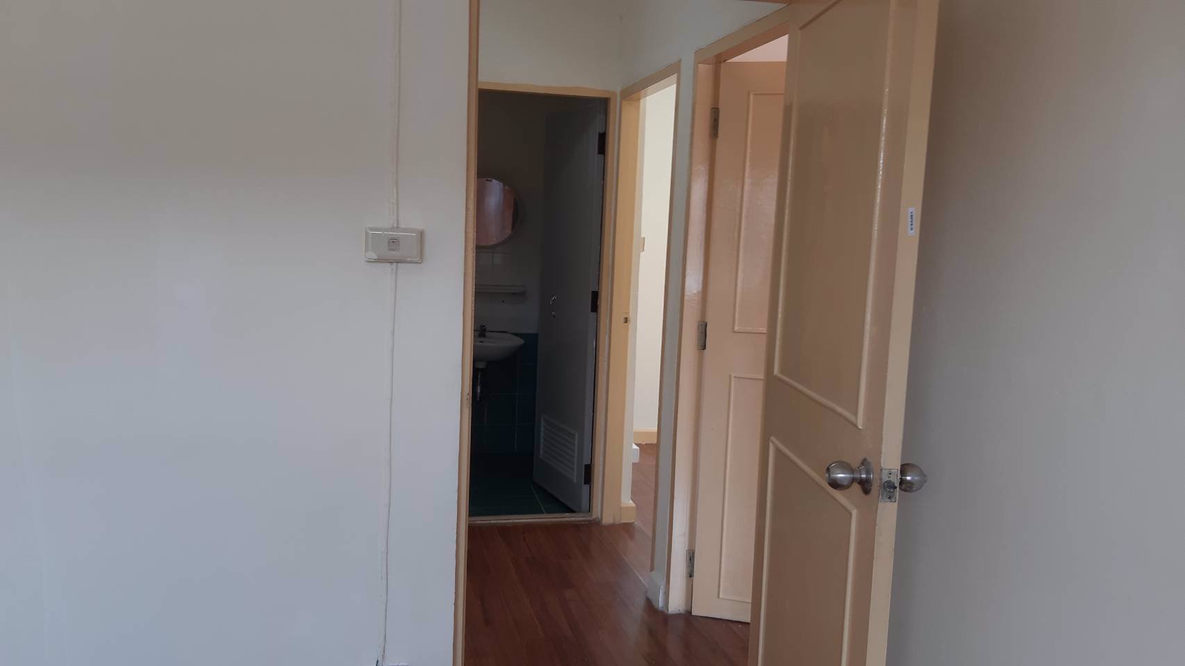 ขายด่วน-บ้านแฝด-2-ชั้น-มพนาลี-ซอยประชาอุทิศ-90-23-ล้านบาท