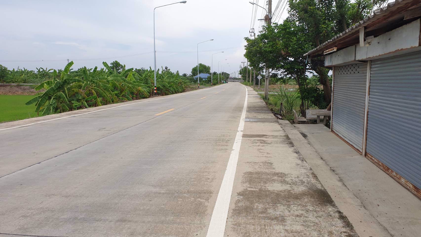 ที่ดินสวยๆทำเลดีติดถนนใหญ่แบ่งล็อค-อยู่ข้าง-อบตหนองเพรางาย-จนนทบุรี