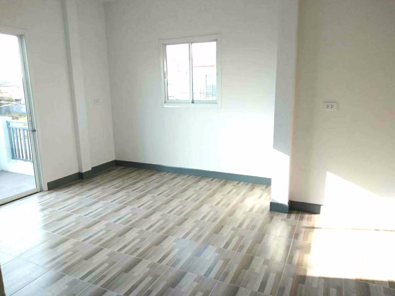 ให้เช่าและขายบ้านเดี่ยว-2-ชั้น-สร้างใหม่-ทำเลดี-คลอง3-ปทุมธานี