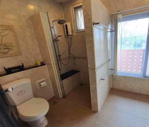 ขายด่วนบ้านเดี่ยว-2-ชั้น-หมู่บ้านมณีรินทร์-เลค-แอนด์-พาร์ค-จังหวัดปทุมธานี-ใกล้ห้าแยกปากเกร็ด