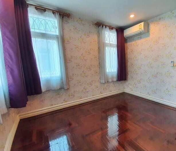 ขายด่วนบ้านเดี่ยว-2-ชั้น-หมู่บ้านมณีรินทร์-เลค-แอนด์-พาร์ค-จังหวัดปทุมธานี-ใกล้ห้าแยกปากเกร็ด