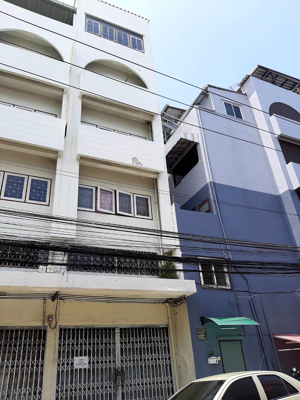 ขายอาคารพาณิชย์-4-ชั้น-ทางเข้าหมู่บ้านยูนิวิลล่า-ทำเลดี-ย่านใจกลางเมือง