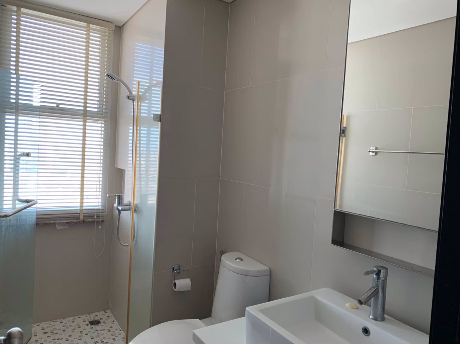 ขายด่วนคอนโดวิลล่า-สาทร-ชั้น-33-ทำเลดี-ติด-bts-กรุงธนบุรี-เฟอร์นิเจอร์ครบ