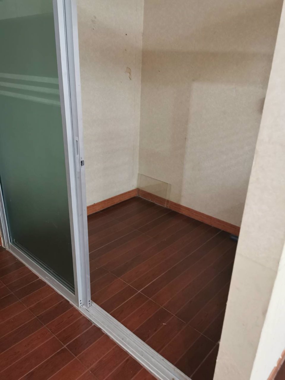 ขายอาคารพาณิชย์-3-ชั้นทำเลดี-เหมาะสำหรับทำธุรกิจหลายๆอย่างใจกลางเมือง-สุราษฎร์ธานี