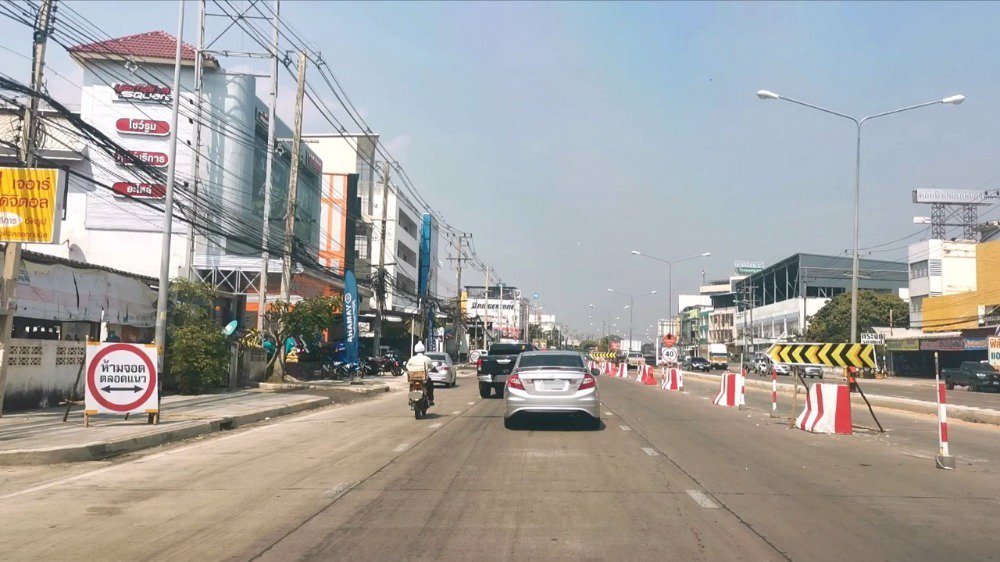 ขายอาคารพาณิชย์-3-คูหา-5-ชั้น-ทำเลดี-เหมาะสำหรับทำธุรกิจ-อำเภอเมือง-จังหวัดเพชรบูรณ์