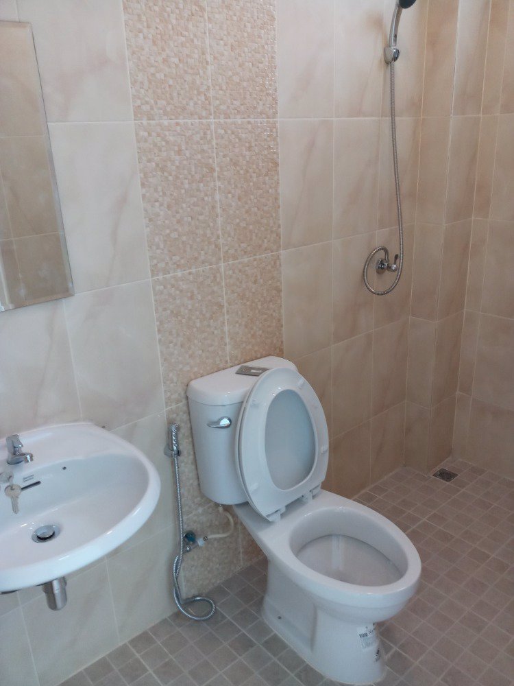 อาคารพาณิชย์-3-ชั้นครึ่ง-ติดถนนใหญ่-ทำเลทอง-เหมาะสำหรับทำธุรกิจ-หนองแขม-กรุงเทพ