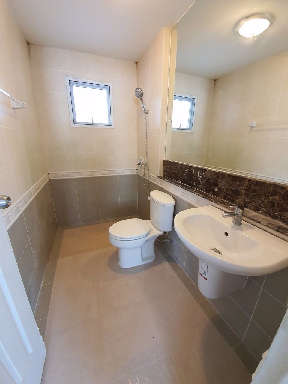 ขายบ้านเดี่ยว-2-ชั้น-หลังมุม-หมู่บ้านชวนชื่นประชาอุทิศ-เขตทุ่งครุ-กรุงเทพมหานคร