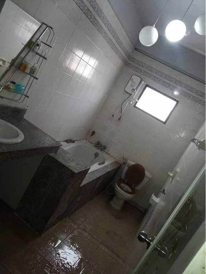 ขายอาคารพาณิชย์-ตึก-2-คูหา-หัวมุม-ทำเลดี-อำเภอเมืองพิษณุโลก