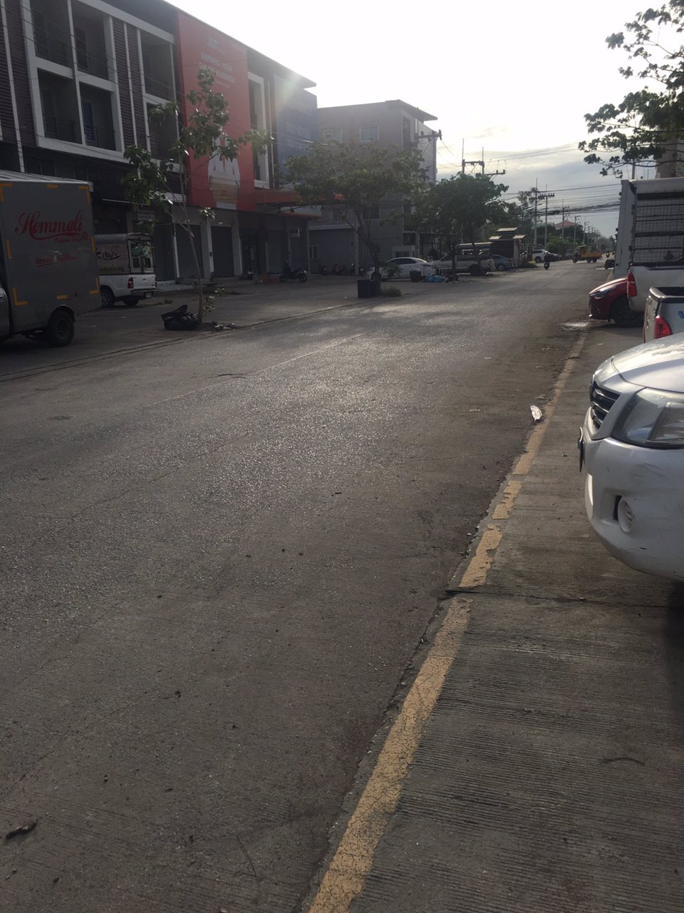 ขายอาคารพาณิชย์-3-ชั้นครึ่ง-ทำเลธุรกิจ-คลองหนึ่ง-จังหวัดปทุมธานี