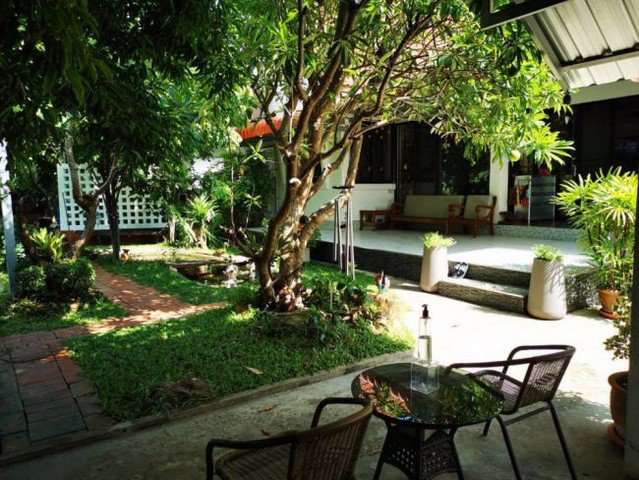 ขายอาคารพาณิชย์-3-ชั้นครึ่ง-พร้อมบ้านเดี่ยว-ติดถนนบูรพาใน-เมืองอุบลราชธานี