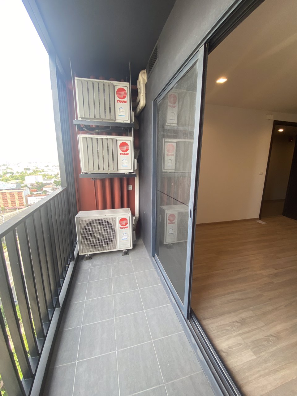 ขายคอนโด-the-base-garden-พระราม9-กรุงเทพฯ-ห้องสวย-หรูหรา