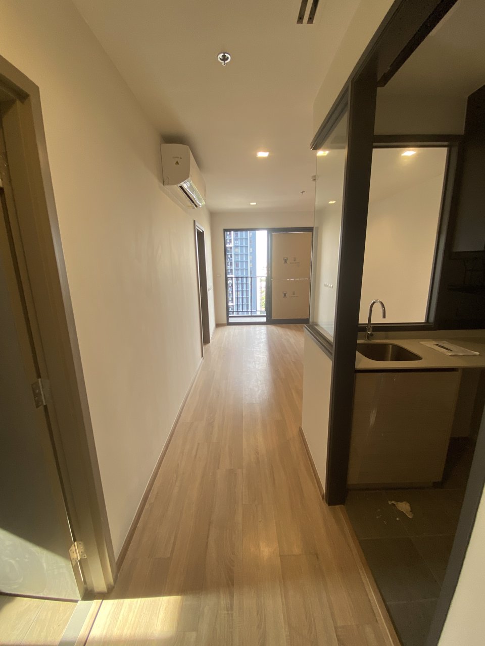 ขายคอนโด-the-base-garden-พระราม9-กรุงเทพฯ-ห้องสวย-หรูหรา