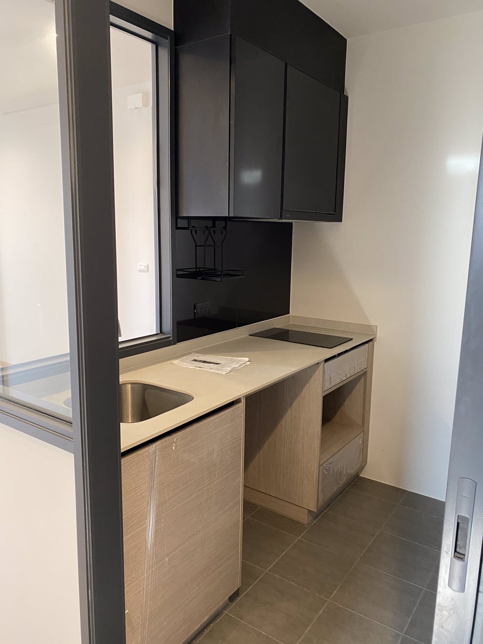 ขายคอนโด-the-base-garden-พระราม9-กรุงเทพฯ-ห้องสวย-หรูหรา