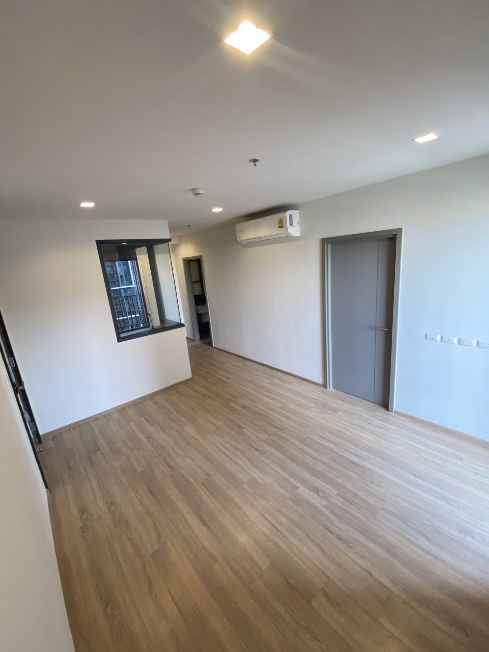 ขายคอนโด-the-base-garden-พระราม9-กรุงเทพฯ-ห้องสวย-หรูหรา