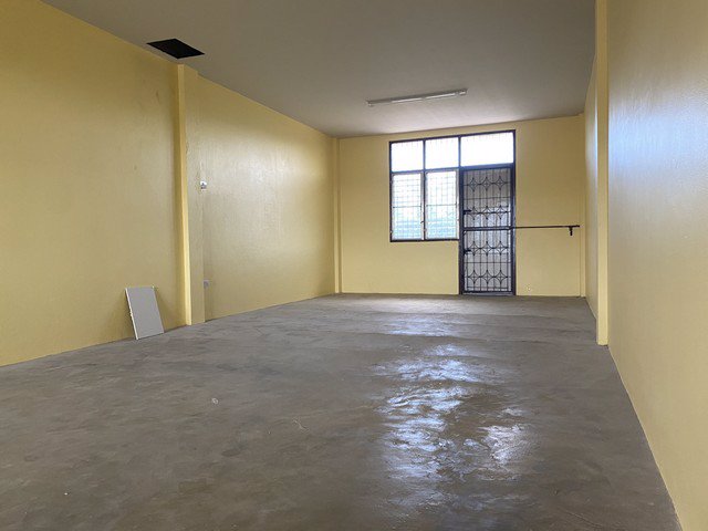 ขายอาคารพาณิชย์-2-ชั้นครึ่ง-ทำเลดี-ย่านการค้า-จังหวัดชลบุรี