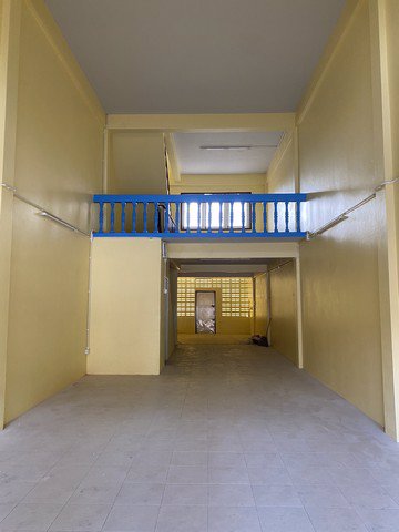 ขายอาคารพาณิชย์-2-ชั้นครึ่ง-ทำเลดี-ย่านการค้า-จังหวัดชลบุรี