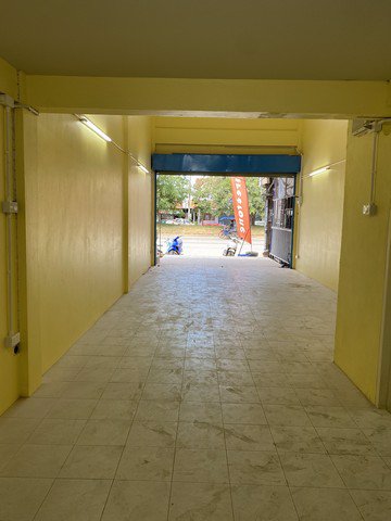 ขายอาคารพาณิชย์-2-ชั้นครึ่ง-ทำเลดี-ย่านการค้า-จังหวัดชลบุรี