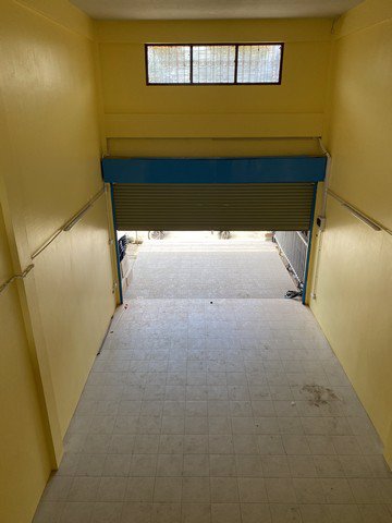 ขายอาคารพาณิชย์-2-ชั้นครึ่ง-ทำเลดี-ย่านการค้า-จังหวัดชลบุรี