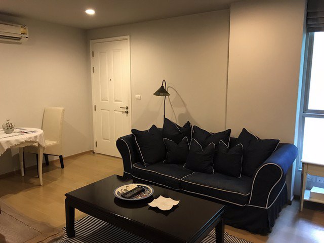 ขายคอนโด-ไฮฟ์-สุขุมวิท-65-กรุงเทพฯ-เงียบสงบ-แต่งครบพร้อมเข้าอยู่