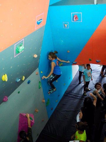 ให้เช่า-เซ้ง-อาคารพาณิชย์-10-คูหา-ซอยรามคำแหง-24-กรุงเทพฯ-ทำเลดีเยี่ยม