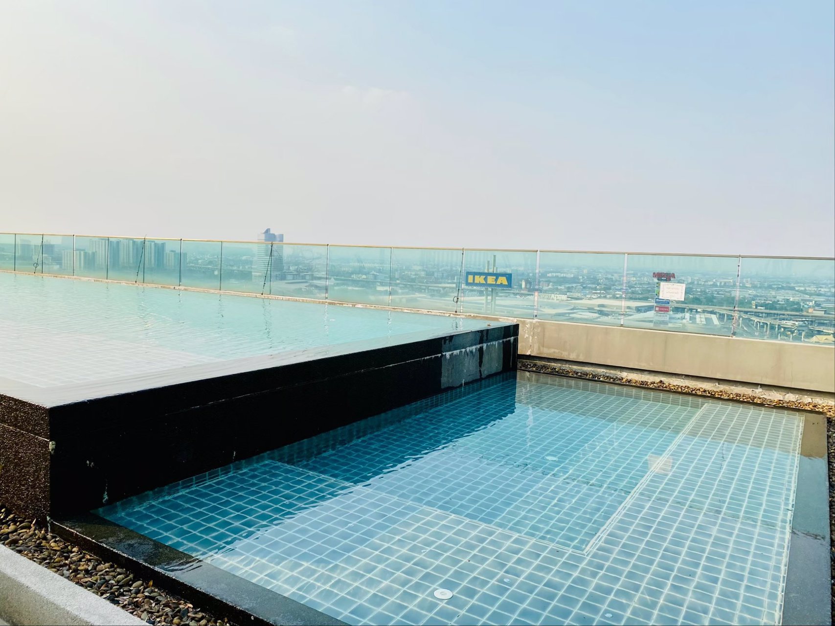 ขาย-คอนโด-เอ-สเปซ-มี-บางนา-ห้องสวย-เฟอร์นิเจอร์ครบชุด-กรุงเทพฯ