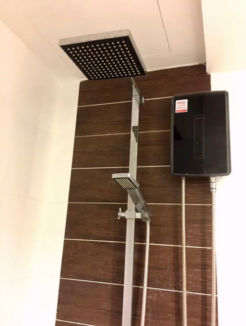 ขาย-คอนโด-เอ-สเปซ-มี-บางนา-ห้องสวย-เฟอร์นิเจอร์ครบชุด-กรุงเทพฯ