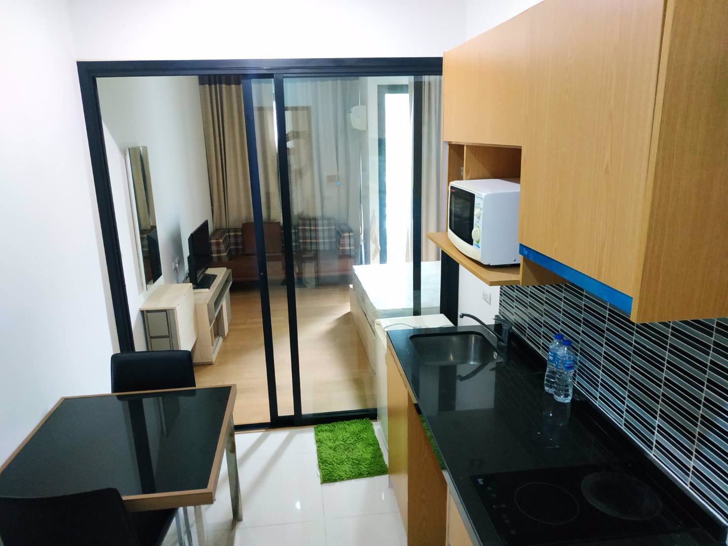 ขายและให้เช่าคอนโดพร้อมอยู่-แบงค์คอก-เฟ-ลิซ-สุขุมวิท-69-สามารถผ่อนตรงกับเจ้าของโดยตรง