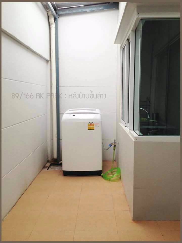 ขายด่วนทาวน์โฮม-2-ชั้น-หมู่บ้าน-pk-park-หทัยราษฎร์-กรุงเทพมหานคร