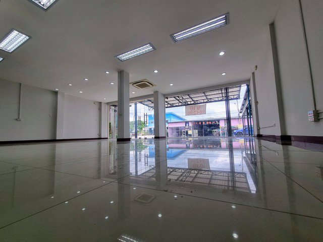 ขายอาคารพาณิชย์-2คูหา-3ชั้น-ทำเลดี-อยู่บนถนนบ้านกล้วย-ไทรน้อย-นนทบุรี