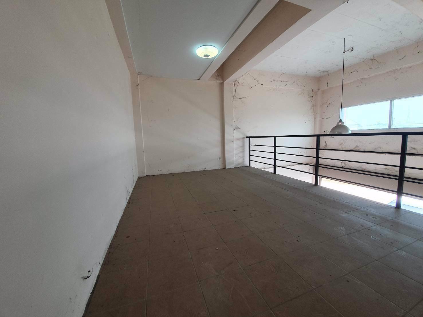 ขาย-อาคารพานิชย์-2-คูหาติดกัน-ทำเลทอง-ใกล้สนามบิน-ค้าขายและอยู่อาศัย-เดินทางและจอดรถสะดวก