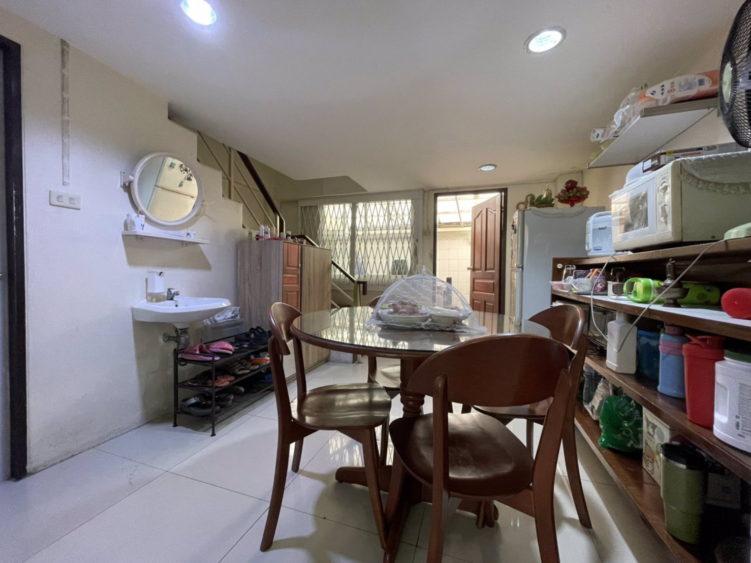 ขายอาคารพาณิชย์สไตล์โฮมออฟฟิศ-ทำเลดีในศรีนครินทร์-เขตบางนา-จังหวัดกรุงเทพฯ