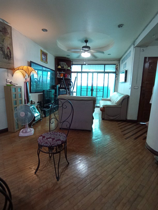 ขายอาคารพาณิชย์4ชั้น-2คูหา-หลังมุม-32ตรวา-แฮปปี้แลนด์สาย1