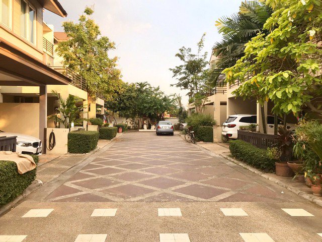 28-ขาย-ทาวน์โฮม-3-ชั้น-457-ตรว-ซทานสัมฤทธิ์-28-ม-อสิตา-ติวานนท์-38-แคราย-นนทบุรี