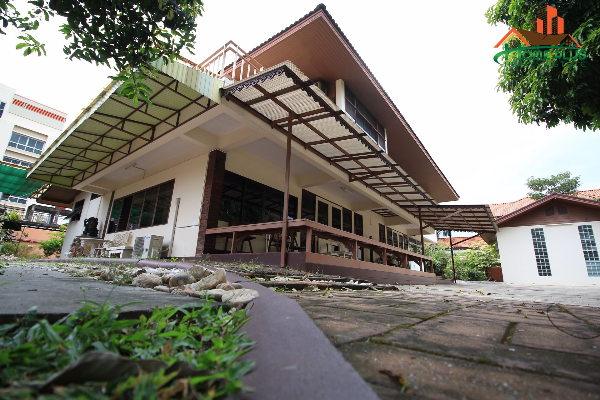 ที่ดินพร้อมสิ่งปลูกสร้าง-ประชานิเวศน์1-ใกล้ตลาดบองมาร์เช่-เลียบคลองประปา