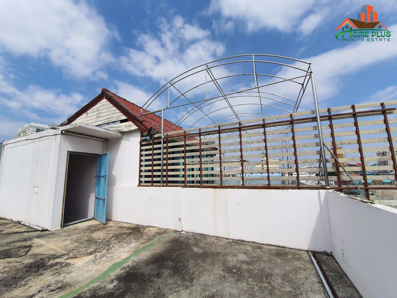 ตึก-4-ชั้น-หลังมุม-ซอยประชาอุทิศ5